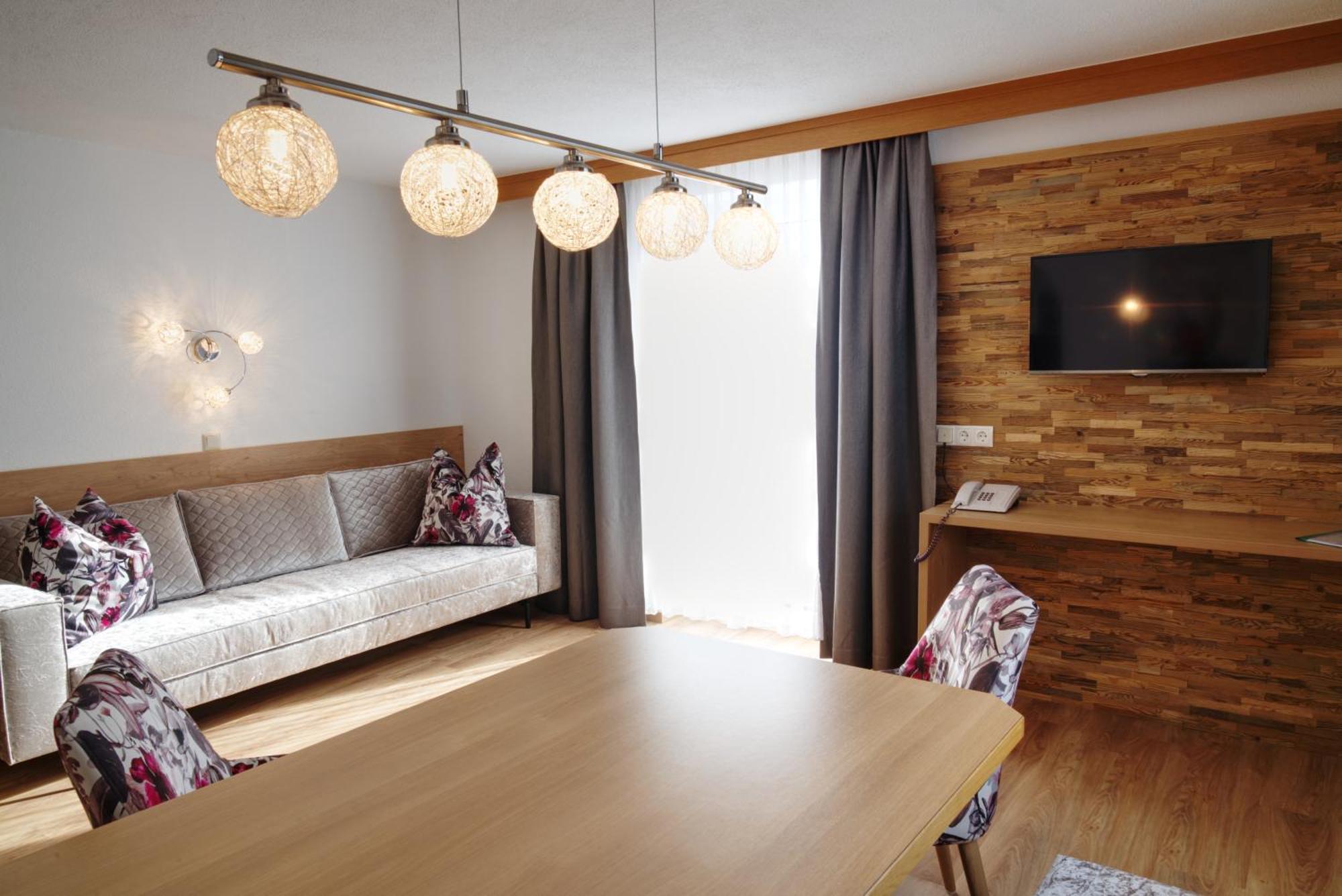 Feierabendhof Apartment Ischgl Ngoại thất bức ảnh
