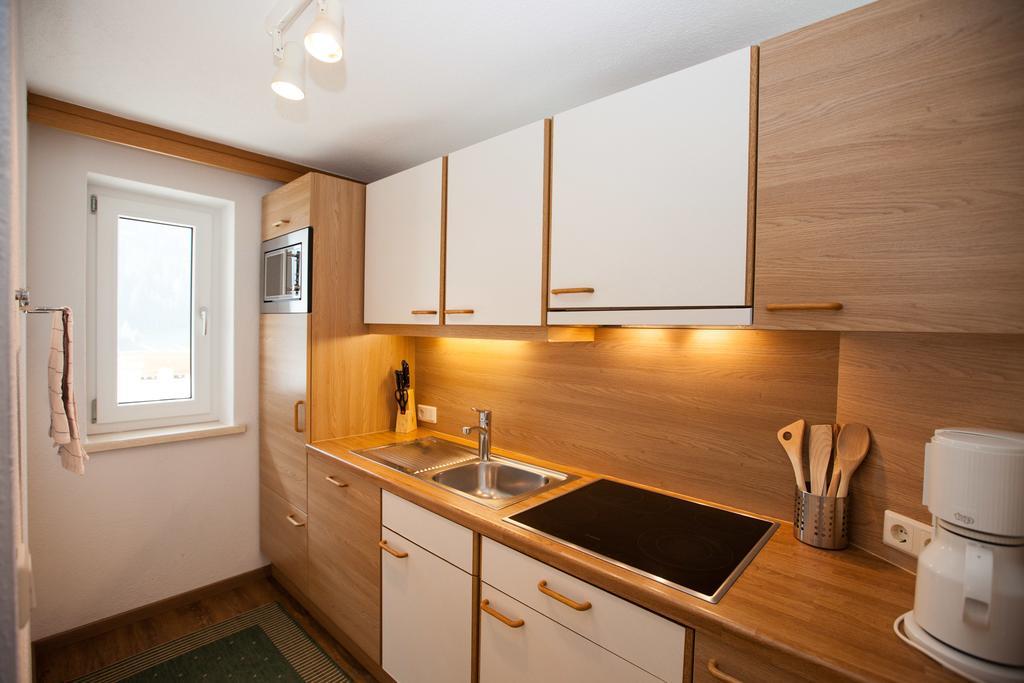 Feierabendhof Apartment Ischgl Phòng bức ảnh