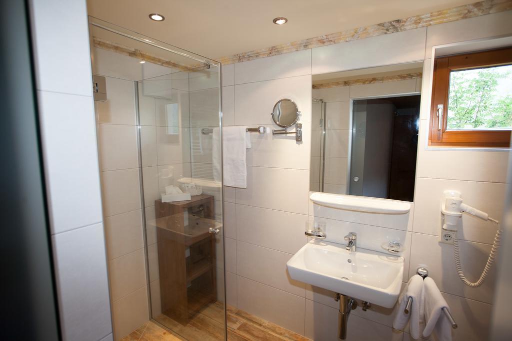 Feierabendhof Apartment Ischgl Phòng bức ảnh