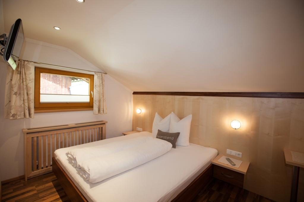 Feierabendhof Apartment Ischgl Phòng bức ảnh